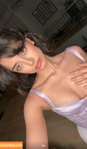 Melody Oz photo #0156