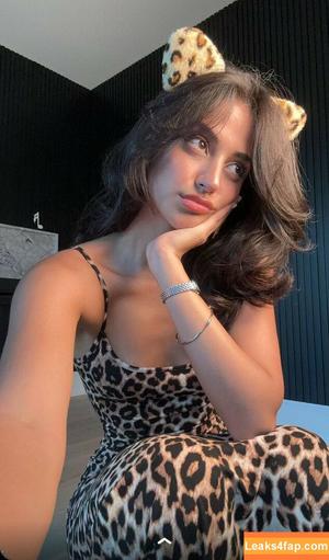 Melody Oz photo #0267