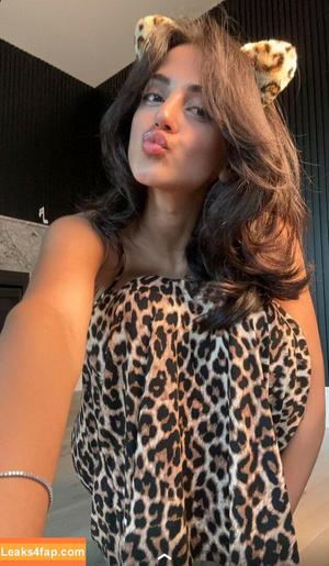 Melody Oz photo #0270