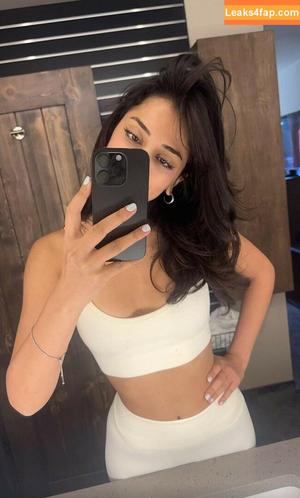 Melody Oz photo #0321