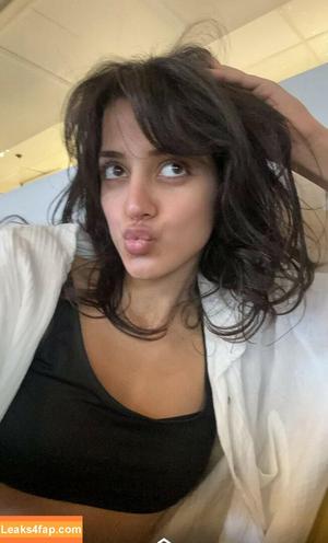 Melody Oz photo #0332