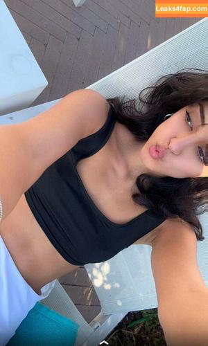 Melody Oz photo #0337