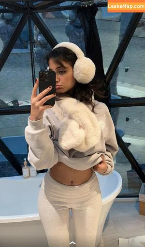 Melody Oz photo #0343