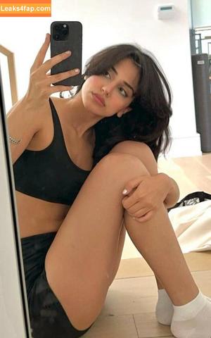 Melody Oz photo #0362