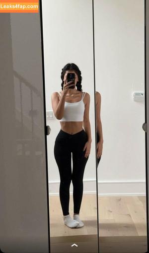 Melody Oz photo #0373