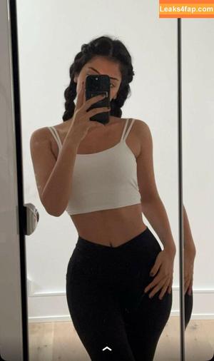 Melody Oz photo #0376