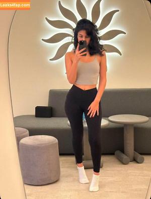 Melody Oz photo #0380