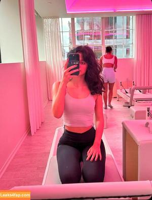 Melody Oz photo #0382