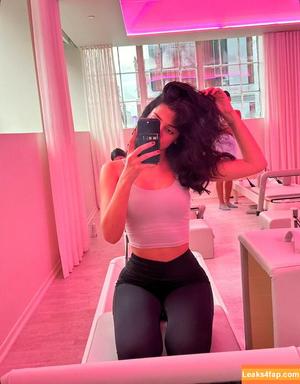 Melody Oz photo #0384