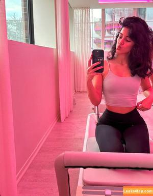 Melody Oz photo #0385