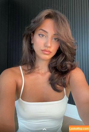 Melody Oz photo #0414