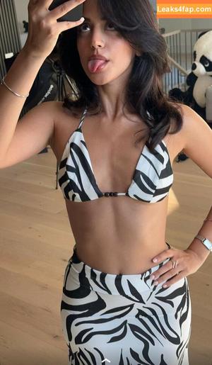 Melody Oz photo #0423