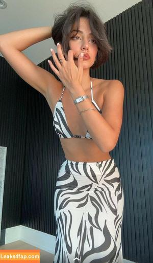 Melody Oz photo #0439