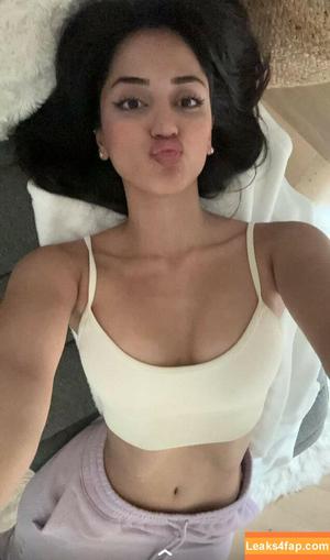 Melody Oz photo #0613