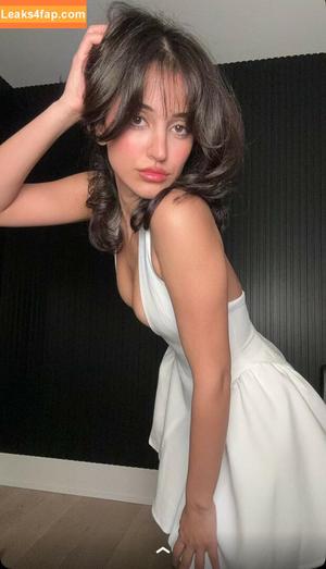 Melody Oz photo #0668