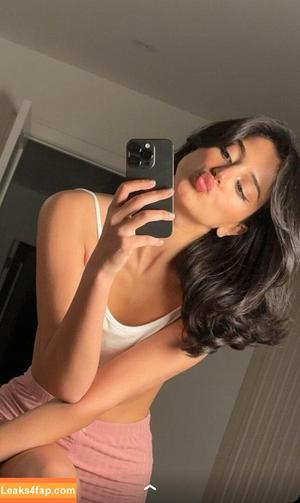 Melody Oz photo #0791