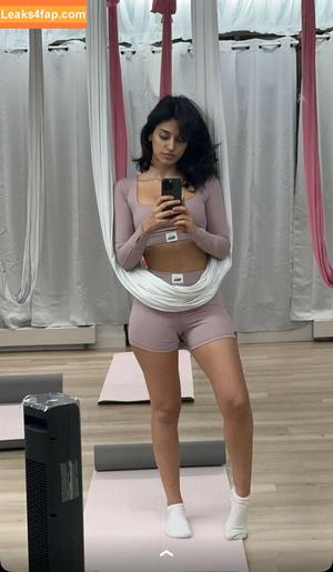 Melody Oz photo #0812