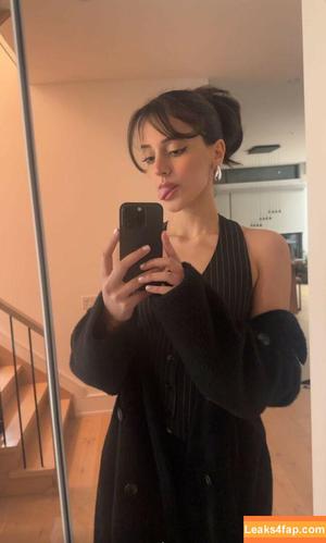 Melody Oz photo #0910