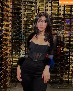 Melody Oz photo #0929