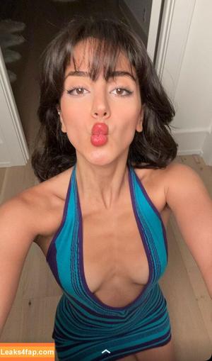 Melody Oz photo #1018