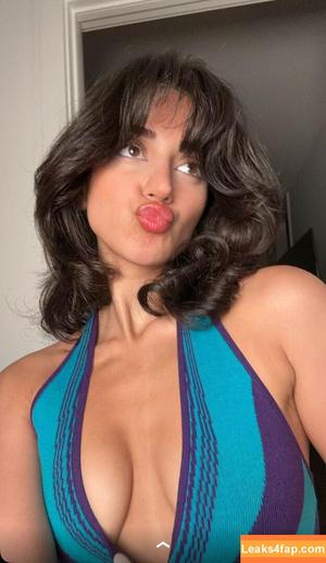 Melody Oz photo #1033
