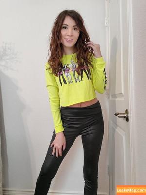 MelonieMac photo #0316