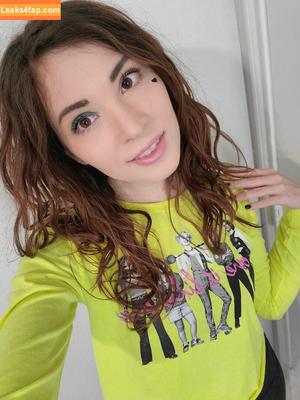 MelonieMac photo #0317