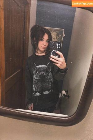 MelonieMac photo #0394