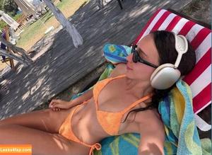 Meltem Koc photo #0058