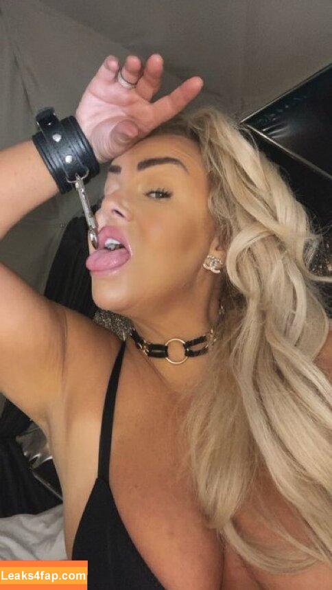 Mercedes Twitter Milf /  leaked photo photo #0076