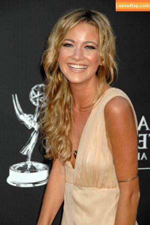 Meredith Hagner фото #0009