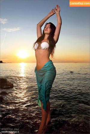 Mermaid Mila photo #0004