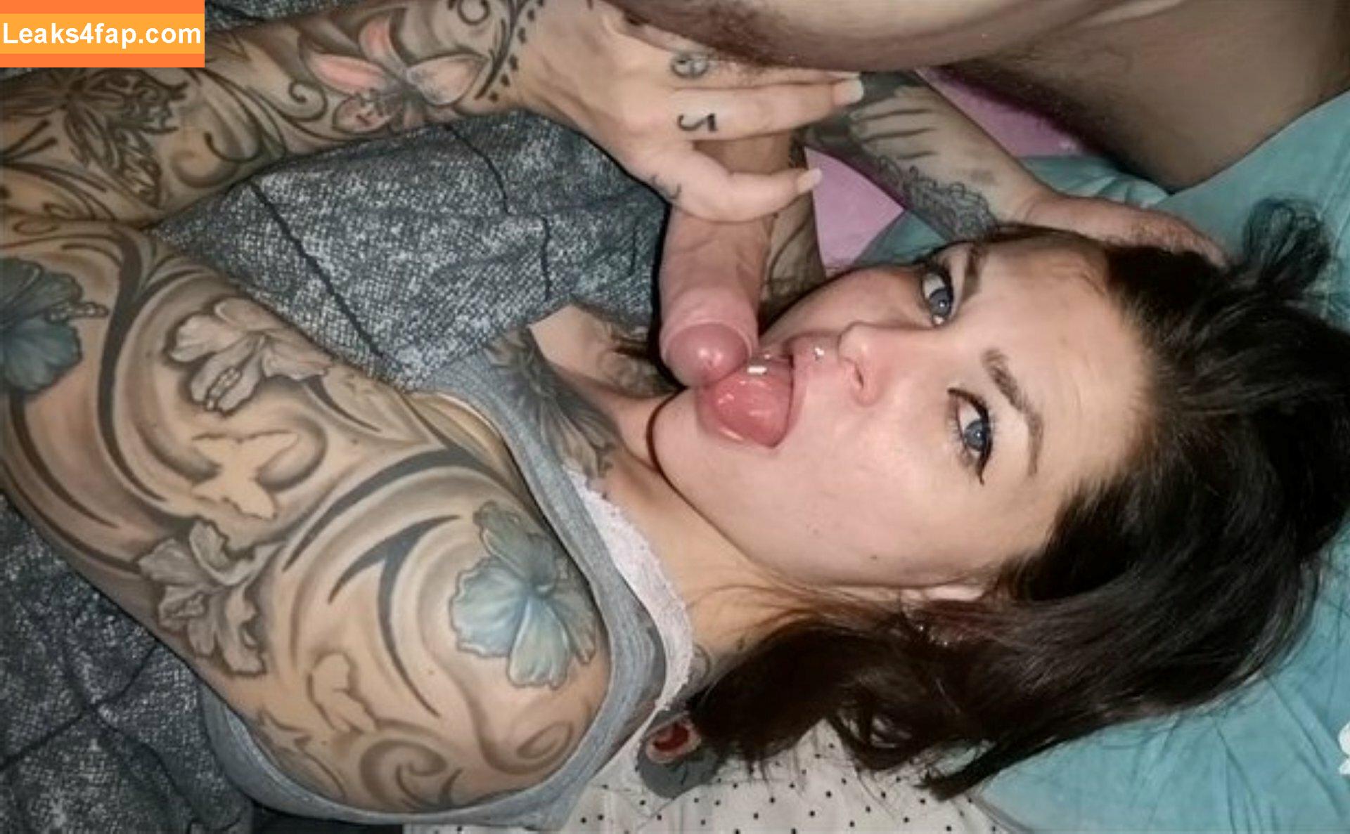 Merry4Fun / anniangel911 / merry4fun_m4f leaked photo photo #0019