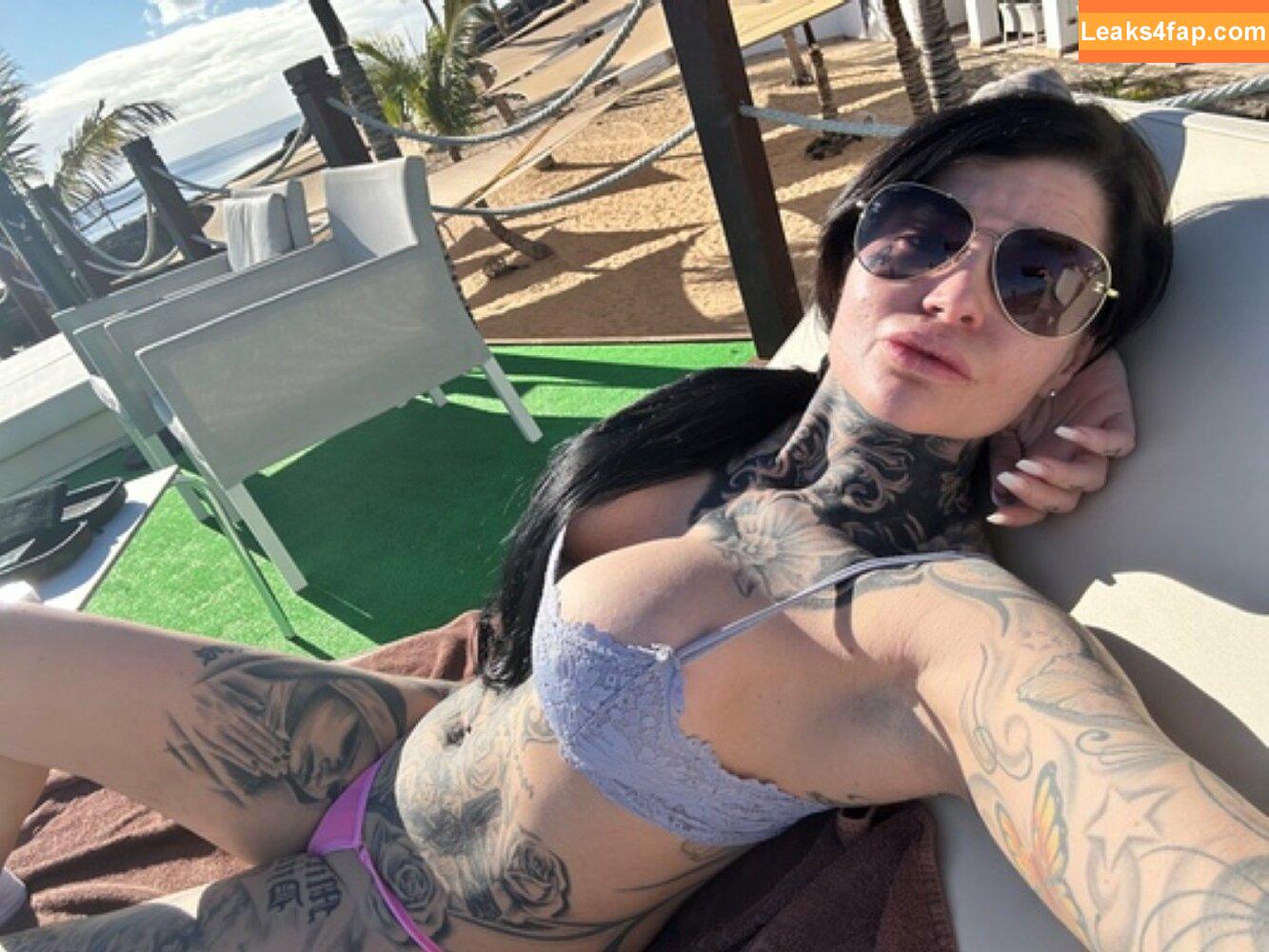 Merry4Fun / anniangel911 / merry4fun_m4f leaked photo photo #0205