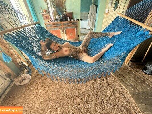 Merry4Fun / anniangel911 / merry4fun_m4f leaked photo photo #0257