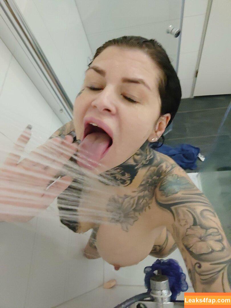 Merry4Fun / anniangel911 / merry4fun_m4f leaked photo photo #0259