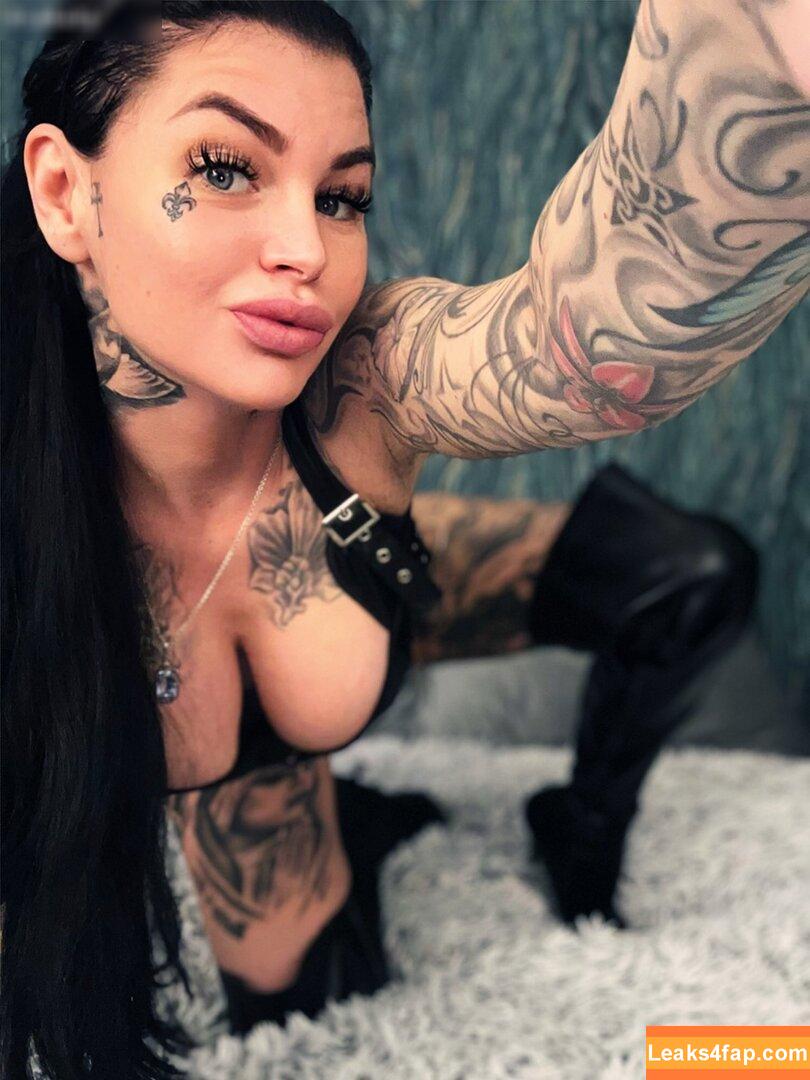 Merry4Fun / anniangel911 / merry4fun_m4f leaked photo photo #0340