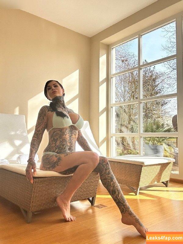 Merry4Fun / anniangel911 / merry4fun_m4f leaked photo photo #0344