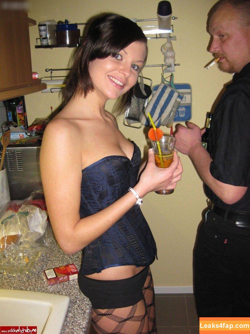 Merry4Fun / anniangel911 / merry4fun_m4f leaked photo photo #0706