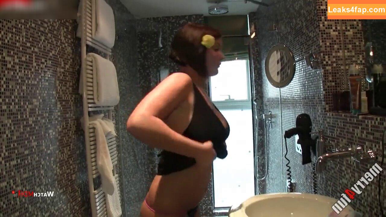 Merry4Fun / anniangel911 / merry4fun_m4f leaked photo photo #0961