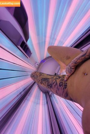Merry4Fun photo #0452