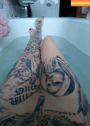 Merry4Fun photo #0457