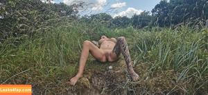 Merry4Fun photo #0532