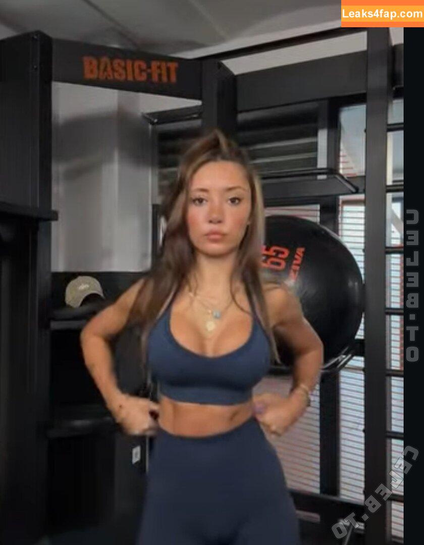 Merve Özkan / Merv.ozkn leaked photo photo #0092