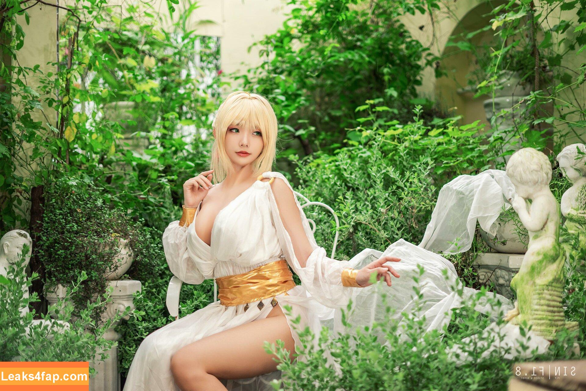 Messie Huang / Messie 黄 Cosplay / messiecosplay leaked photo photo #0196