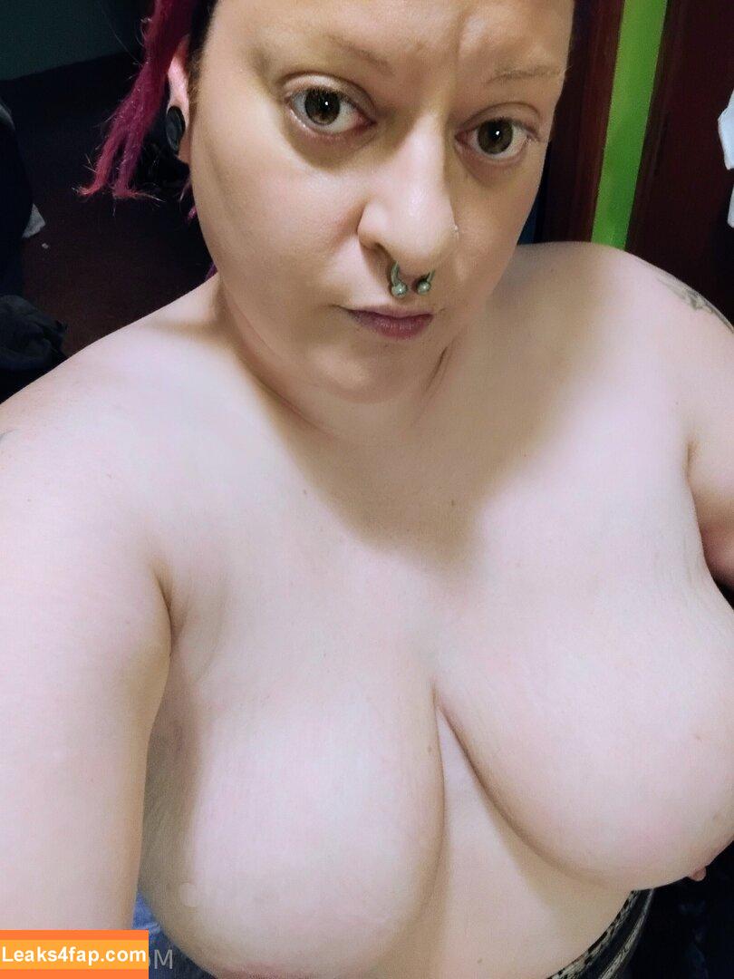 metal_muffin /  leaked photo photo #0020