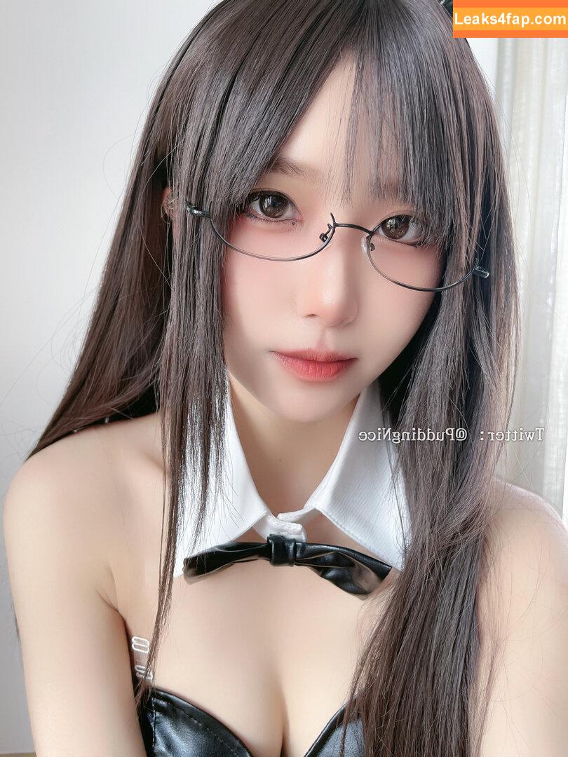 mewiz_story_ / https: leaked photo photo #0090