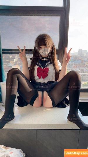 mewiz_story_ photo #0099