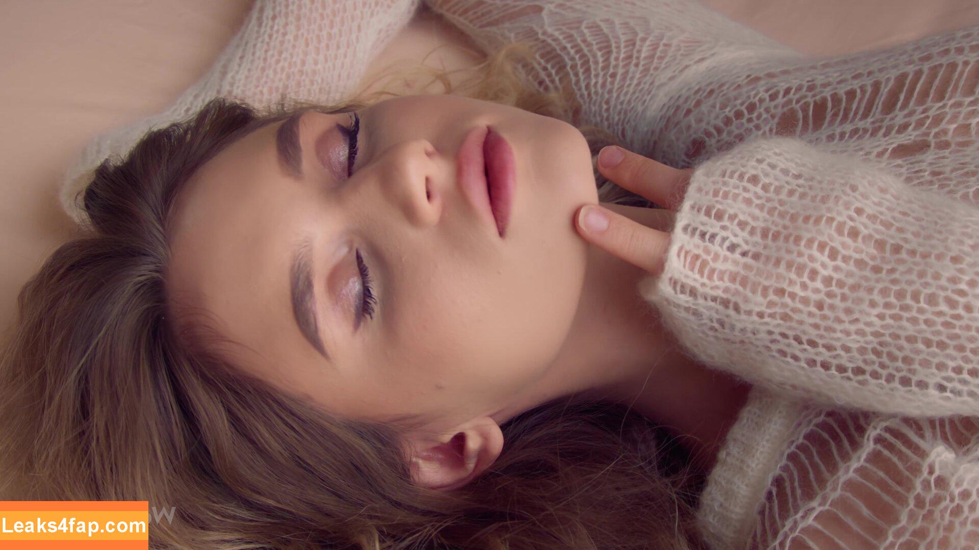 Mia Bloom / blondy_violetta / miabl00m leaked photo photo #0110