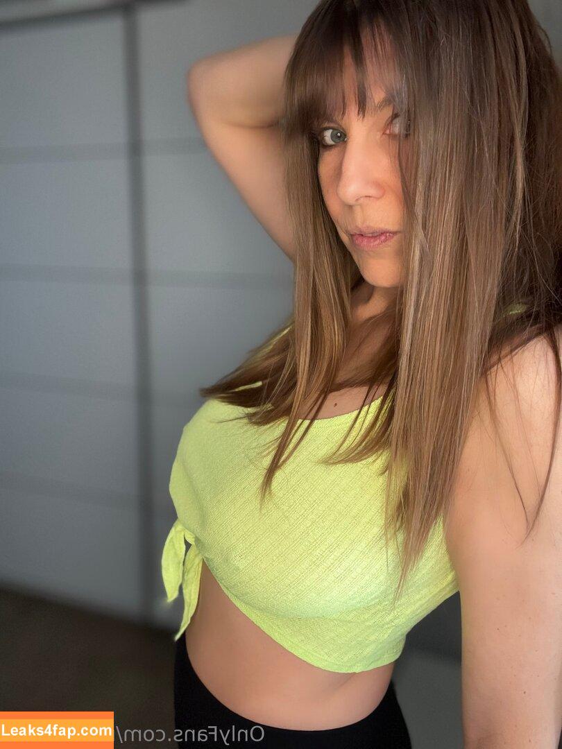 mia.geisler / mia_geisler leaked photo photo #0013